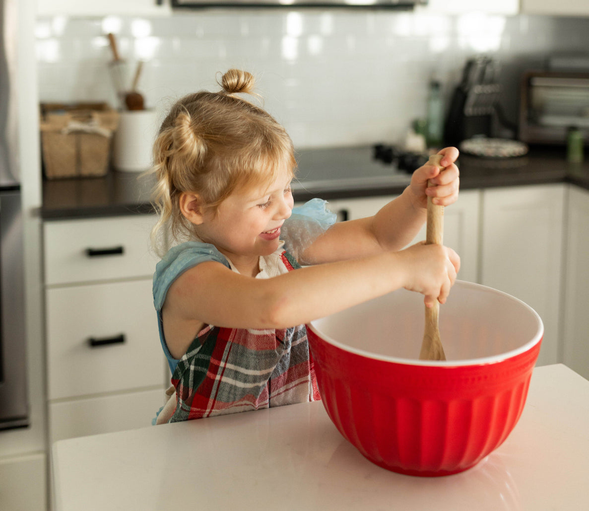 toddler baking for holidays